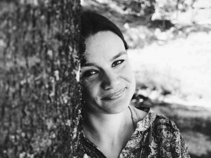 Ruth Lillegraven kan notere seg utanlandssal – og eit veksande opplag – av thrilleren «Alt er mitt». FOTO: Andrea Sæverud/NPK