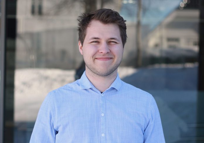 Leiar i Norsk M&aring;lungdom, Fredrik Hope, er skuffa over at regjeringa ikkje sikra retten ti spr&aring;kdelte klassar p&aring; ungdomsskulen. Foto: Norsk M&aring;lungdom/Anna Sofie Ekeland Valvatne