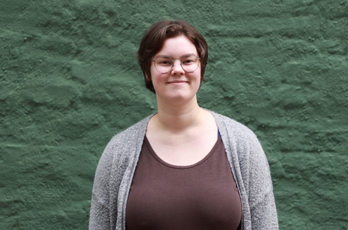 Gunnhild Skjold (23) frå Tromsø er leiar i Norsk Målungdom. Foto: Anna Sofie Ekeland Valvatne/NMU